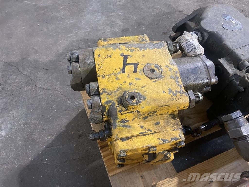Danfoss BM4600B Distribuidor Hidráulico 0SQB5CN 150F0039 Hidraulika
