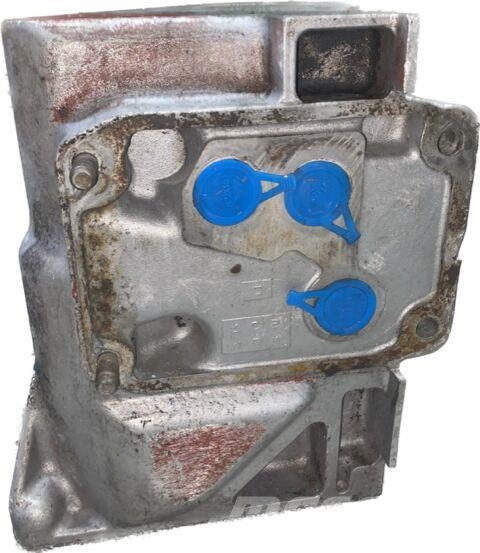 Deutz BF4M2012C Radiador de Óleo 引擎/發動機