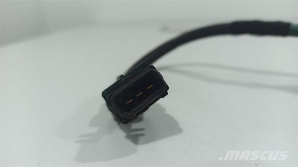 Deutz TCD2012 L04 2V Sensor de Rotações Árvore de Cames إلكترونيات