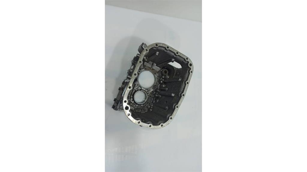 Eaton  علب تروس