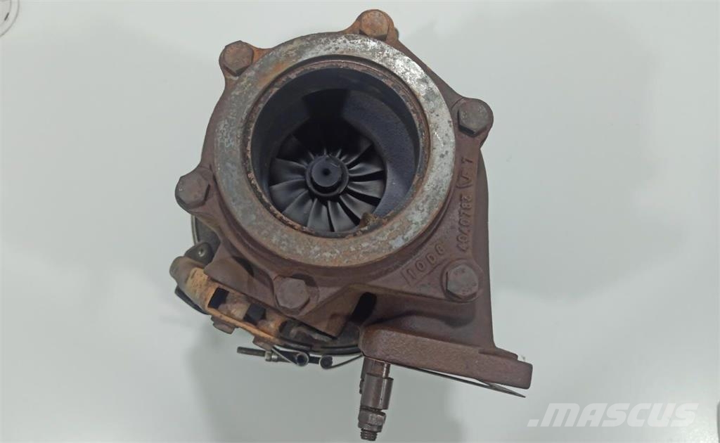 Holset D16C Turbocompressor HE551W Varikliai