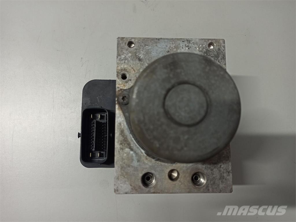 Isuzu Componentes electrónicos