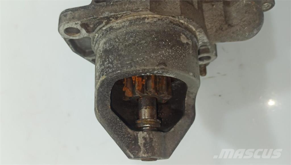 Iveco 24V 4,0KW / 170E / F4AE0681 Motor de Arranque Electrónicos