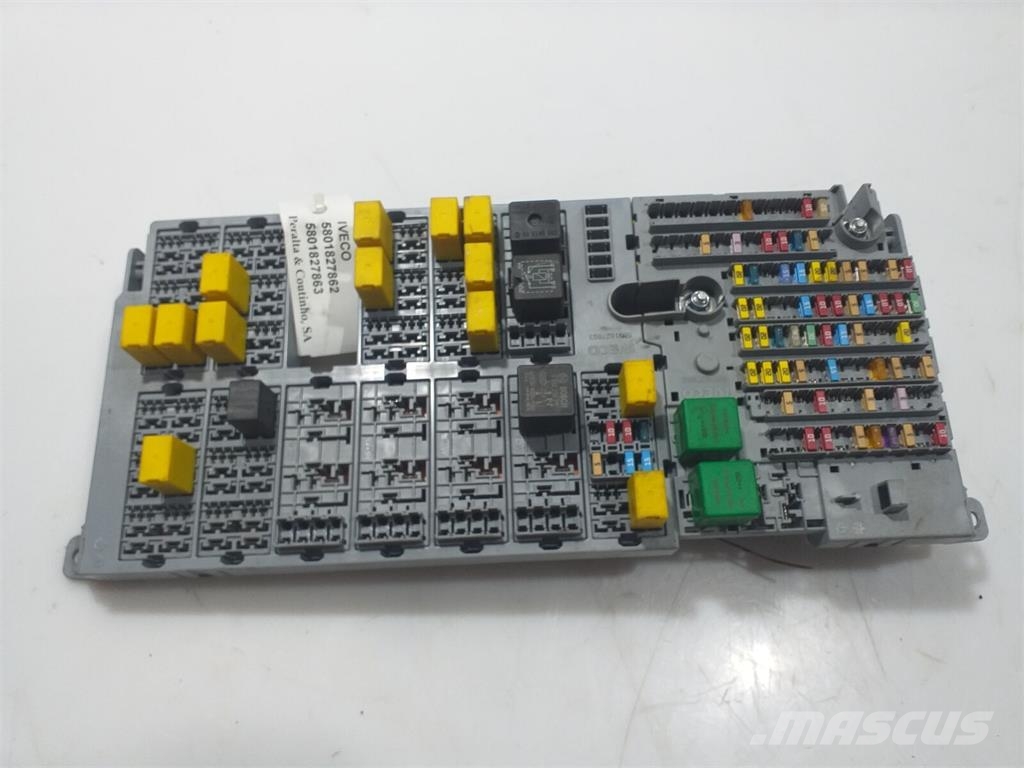 Iveco Cursor / F3GFL611 Placa de Circuitos Fusíveis Stra Ηλεκτρονικά
