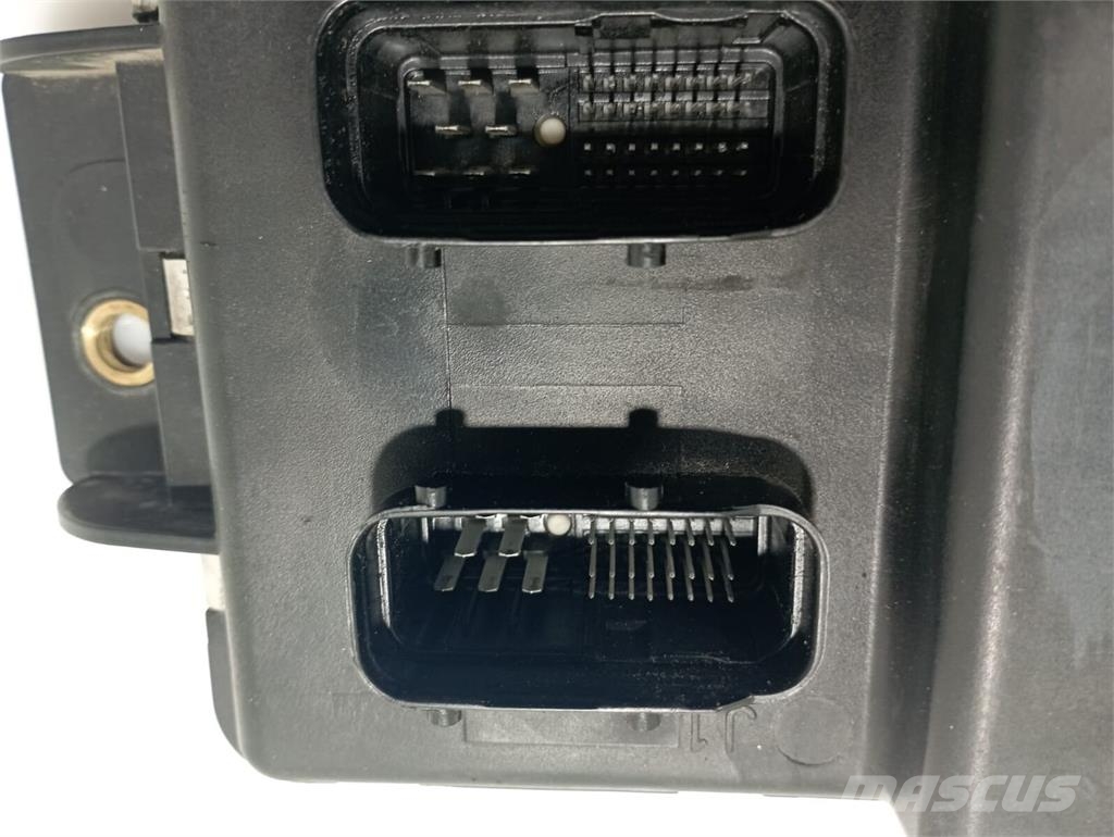 Iveco STRALIS Unidade de Controlo Luzes MUX إلكترونيات