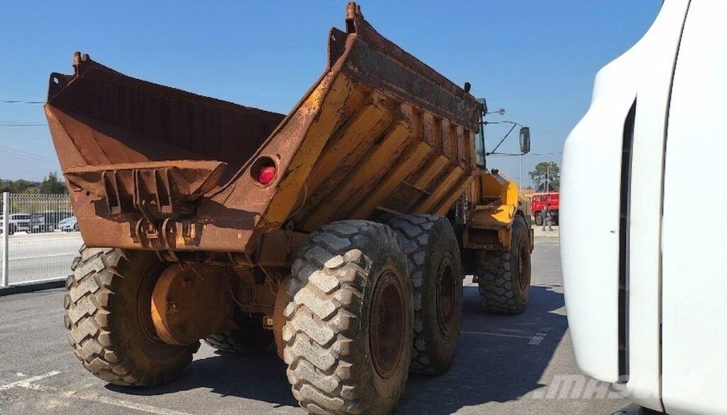 Komatsu 6D125 - 1B8 - FA / 6WG200 Dumper Articulado HA250 Camiones articulados
