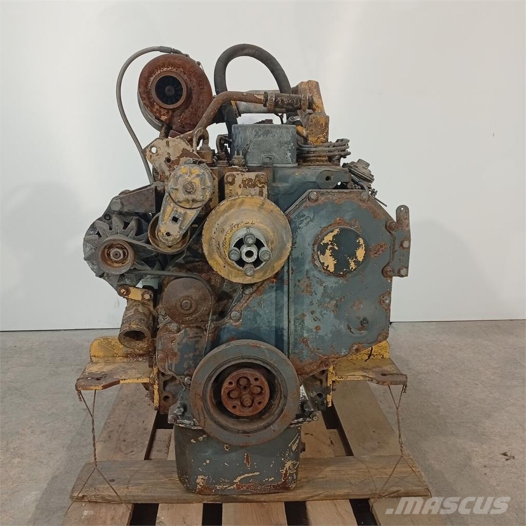 Komatsu BULLDOZERS D41-6 / 6BTA5.9 Motor Completo 6BTA 5.9 엔진