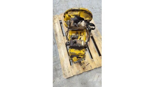 Komatsu PC200 - 3 Bomba Hidráulica - 3 Hidráulicos
