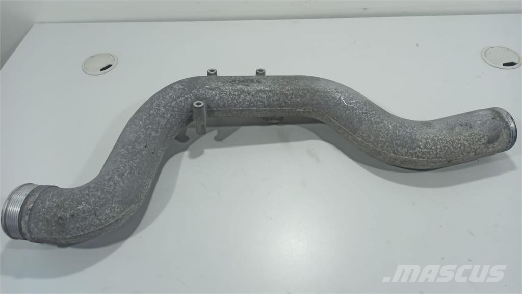 MAN D2676 Tubo de Admissão معدات النقل - غير ذلك
