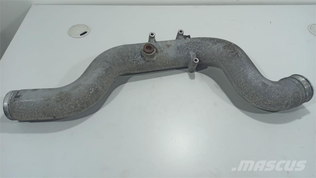 MAN D2676 Tubo de Admissão معدات النقل - غير ذلك