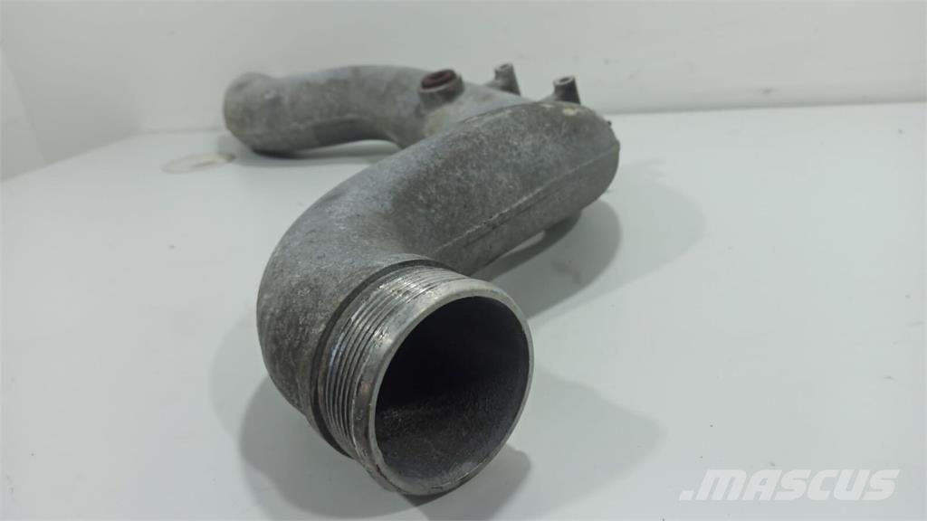 MAN D2676 Tubo de Admissão معدات النقل - غير ذلك