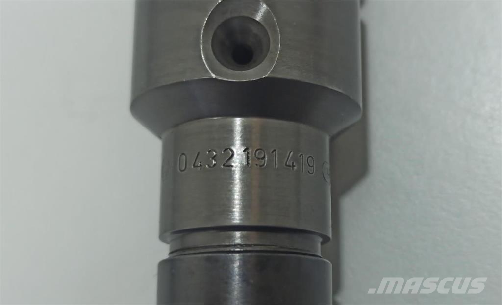 MAN D2866LF Injetor D2866 LF/LOH/LUH معدات النقل - غير ذلك