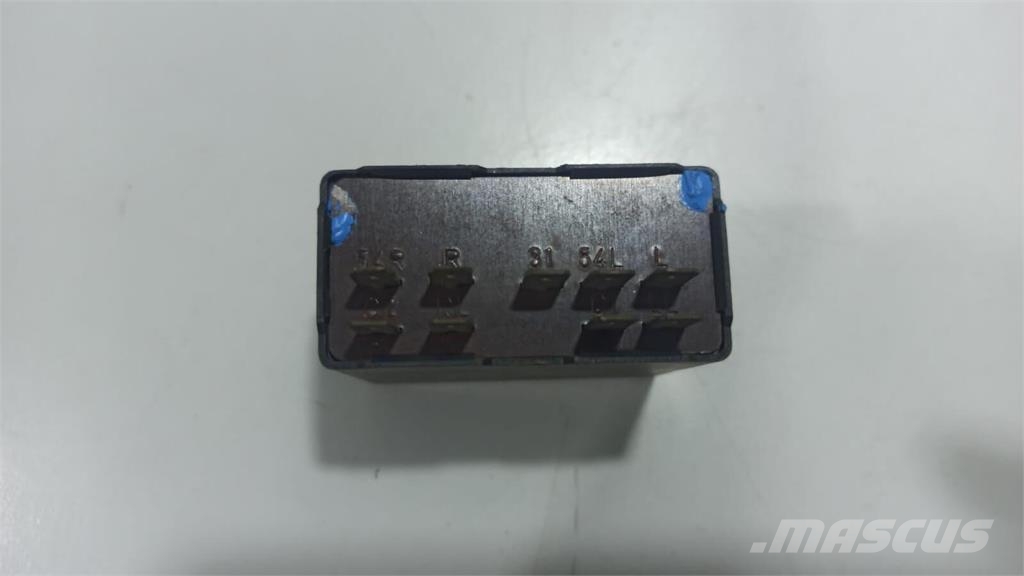 MAN F2000 Relé de Intermitência إلكترونيات