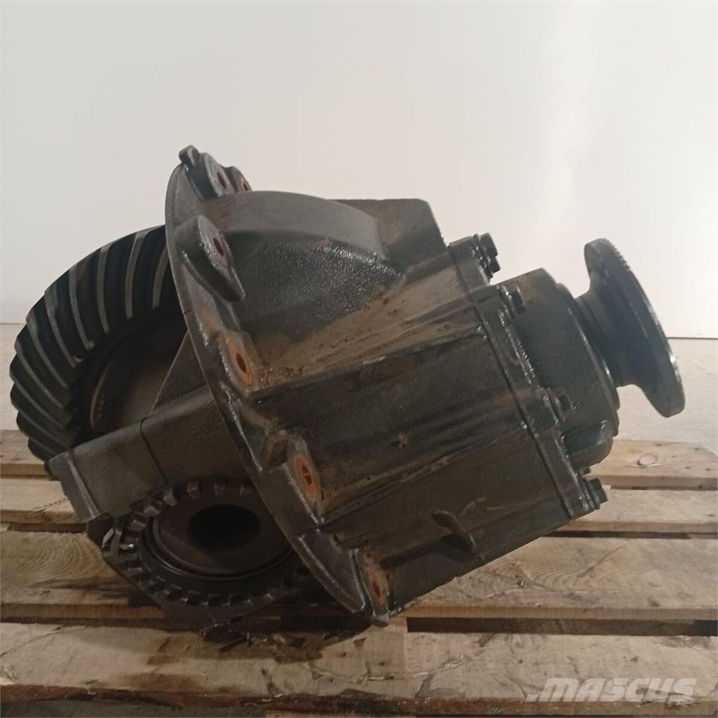 MAN TGA Diferencial HY1350 R . 2 Cajas de cambios