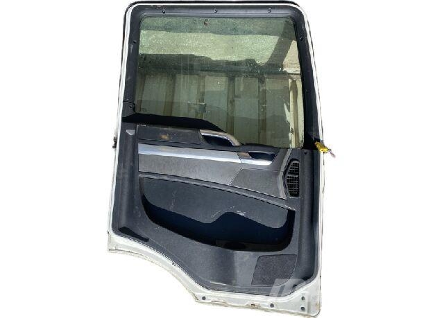 MAN TGA LX Porta Lado Esquerdo TGS Cabines e interior