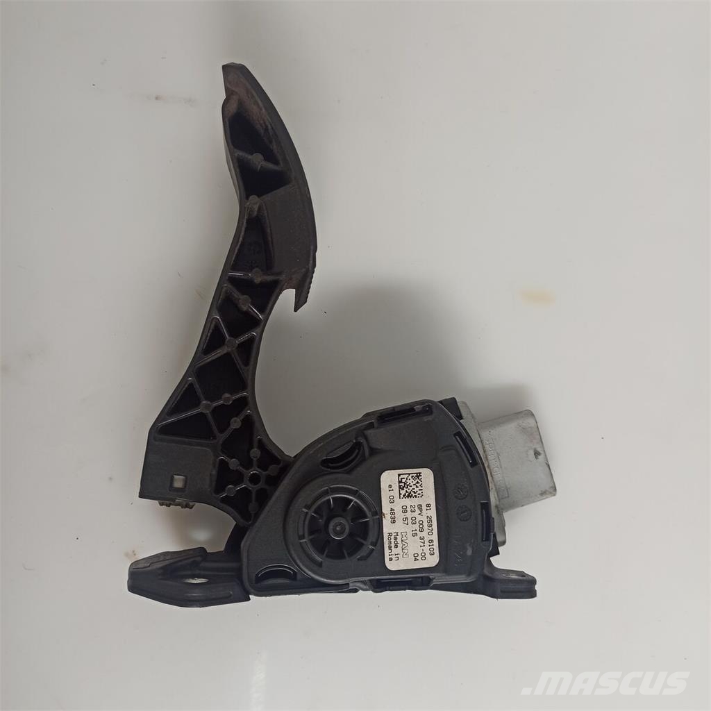 MAN TGS / D2066 Pedal do Acelerador com Sensor de Posi Elektronik