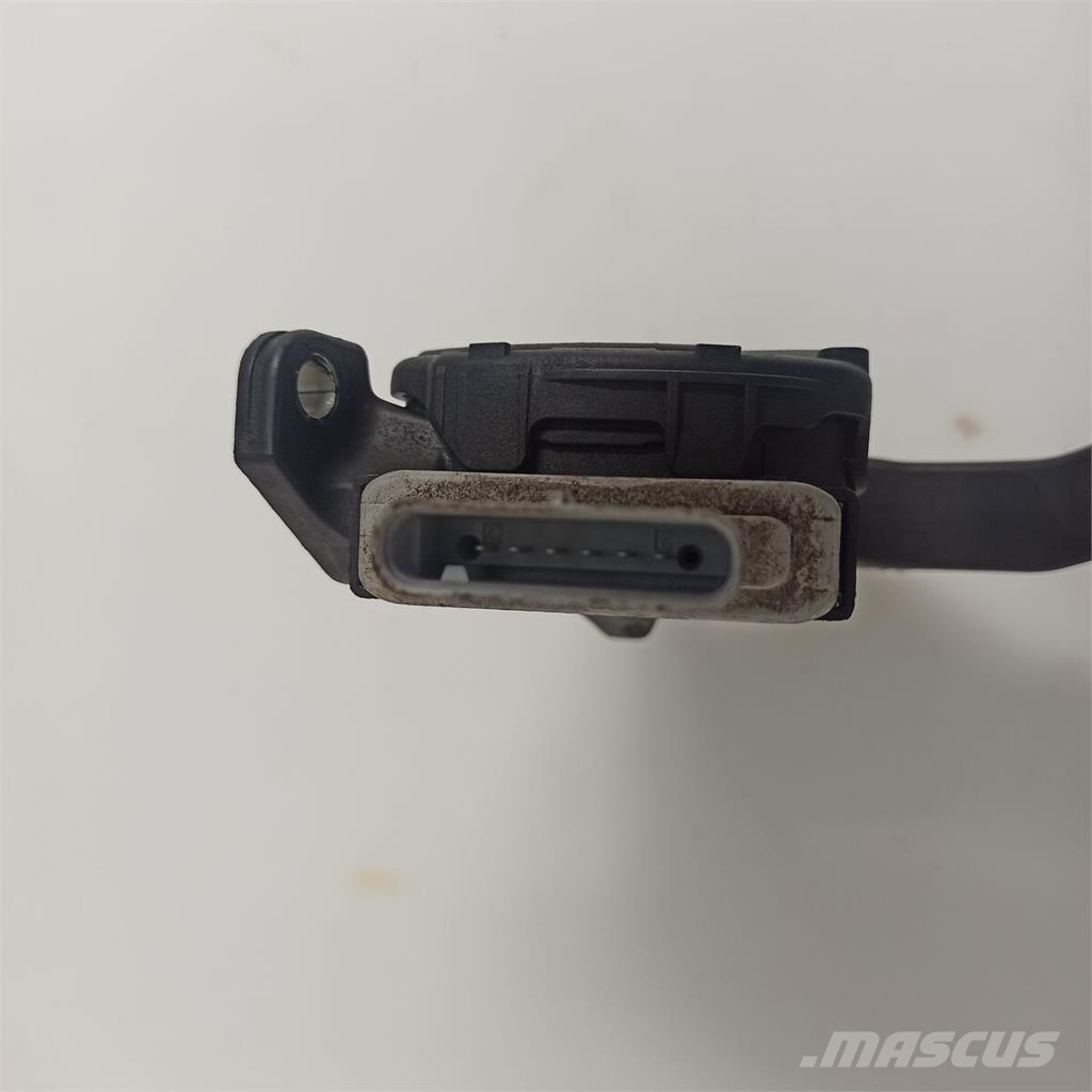 MAN TGS / D2066 Pedal do Acelerador com Sensor de Posi Elektronik