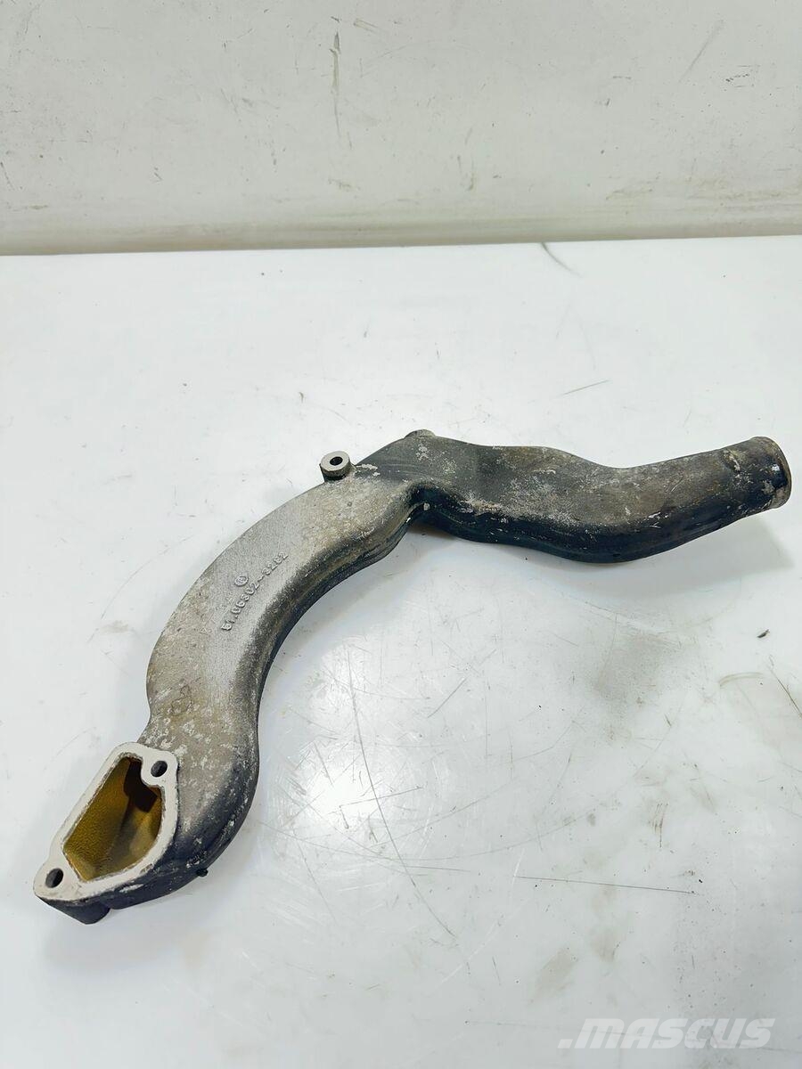 MAN /Tipo: V90 R.3.44-1 / Tubo de Admissão Man 5106302 معدات النقل - غير ذلك