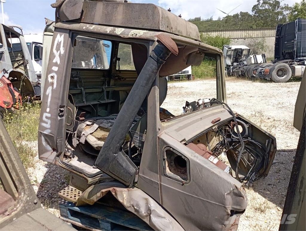 Mercedes-Benz Unimog Cabine Kabinen