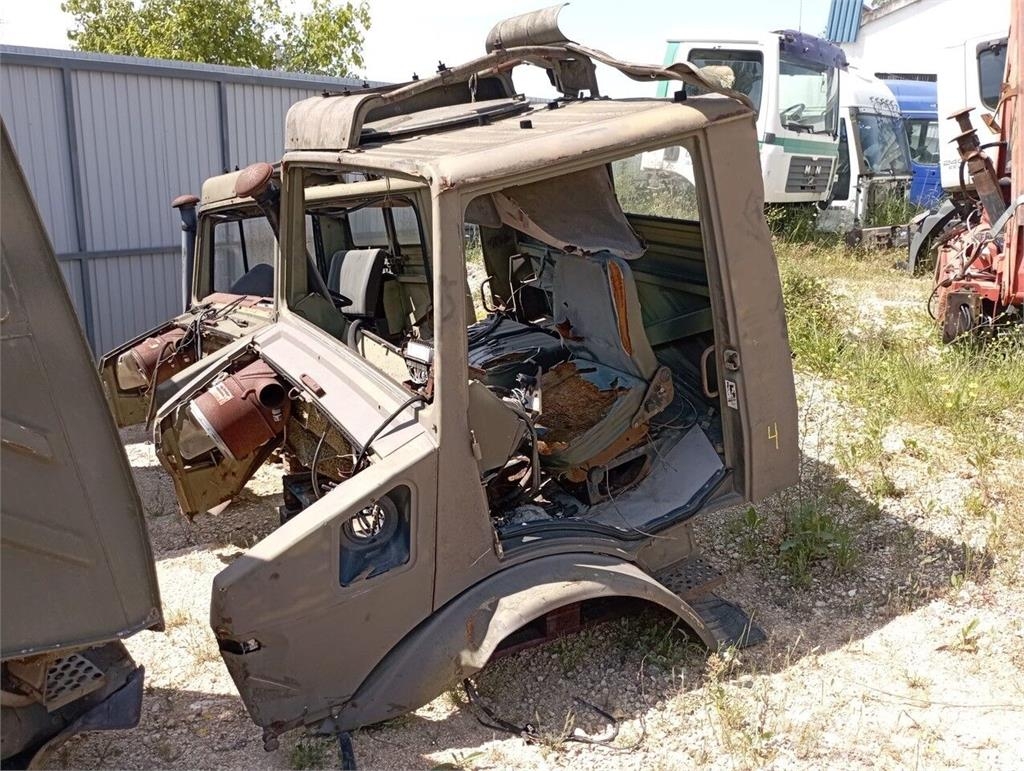 Mercedes-Benz Unimog Cabine Kabinen