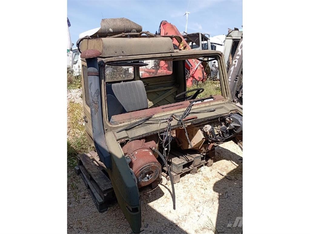 Mercedes-Benz Unimog Cabine Kabinen