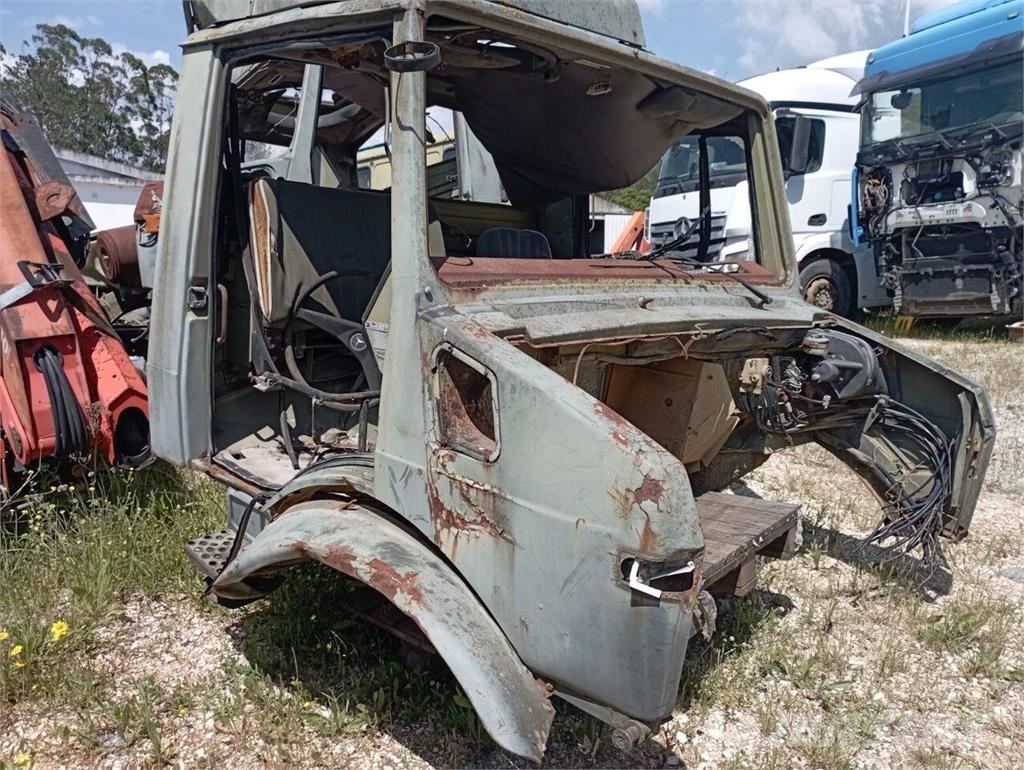 Mercedes-Benz Unimog Cabine Kabinen