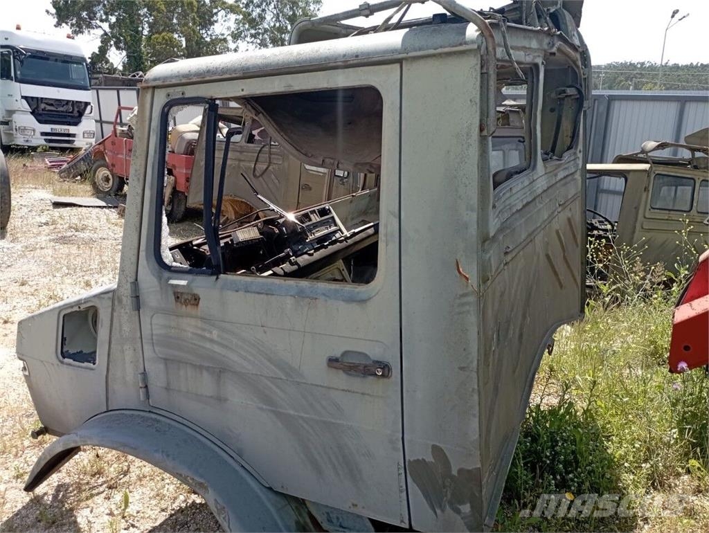 Mercedes-Benz Unimog Cabine Kabinen