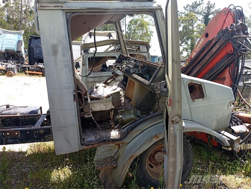 Mercedes-Benz Unimog Cabine Kabinen