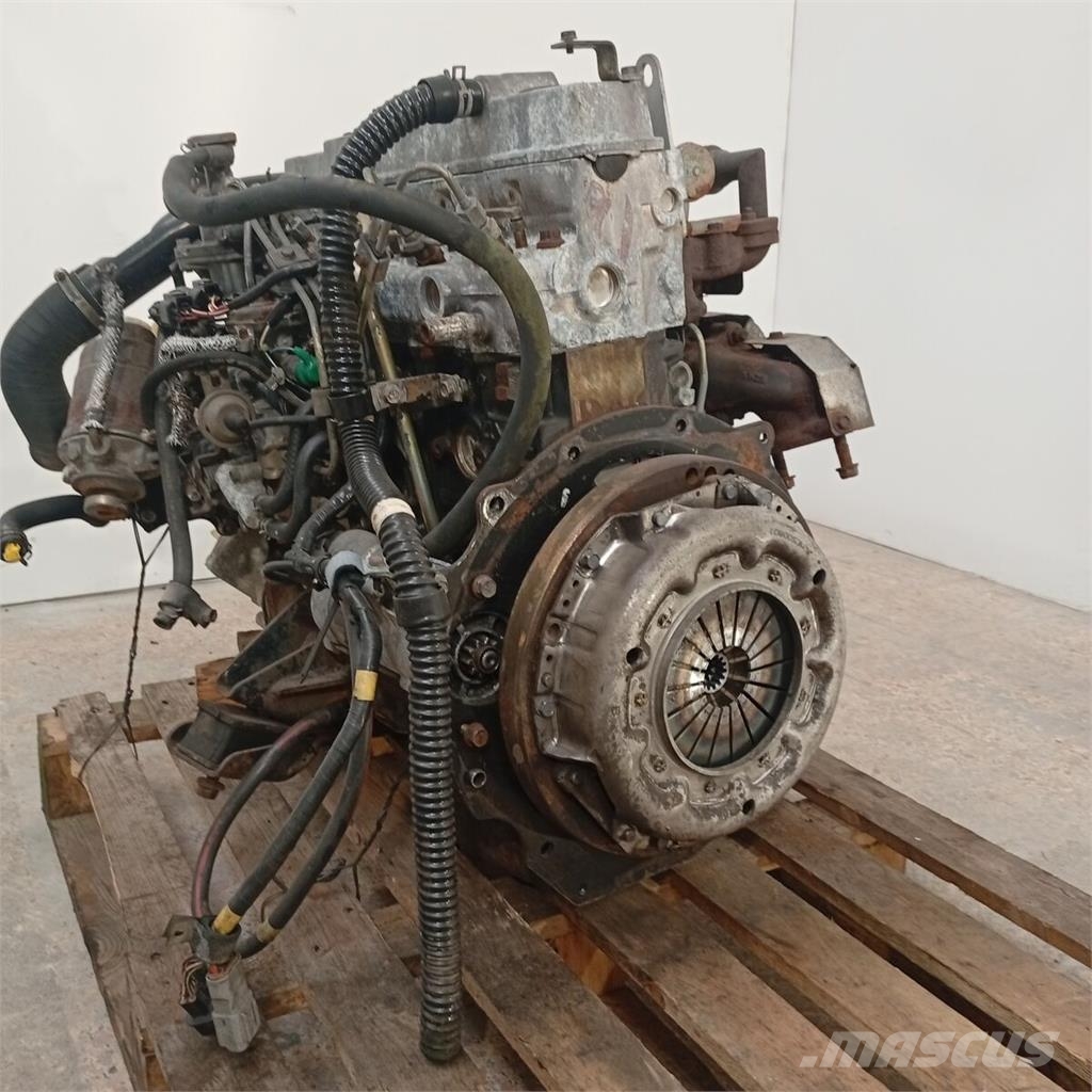 Mitsubishi FB631 / 4M40 / M015S5 Motor Completo Engines