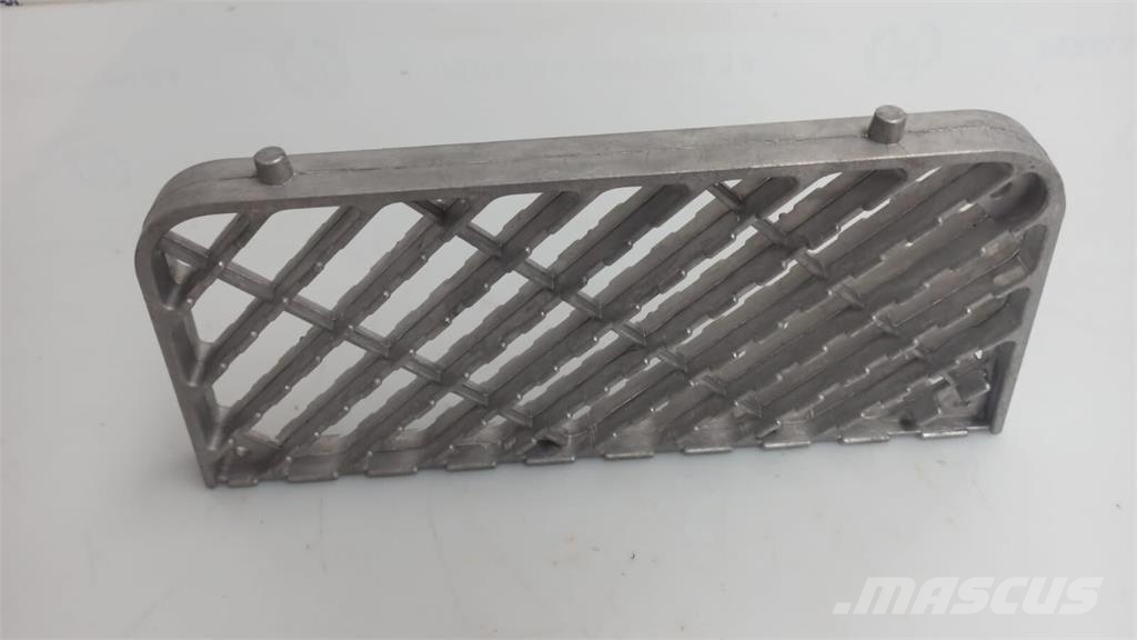 Mitsubishi Midlum Estribo Da Cabine Premium Kerax 驾驶室与内部