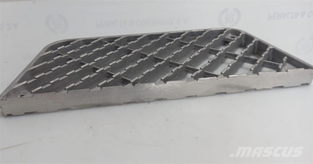 Mitsubishi Midlum Estribo Da Cabine Premium Kerax 驾驶室与内部