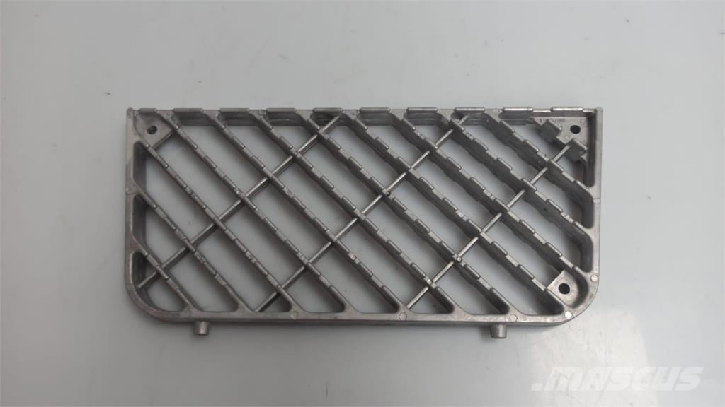 Mitsubishi Midlum Estribo Da Cabine Premium Kerax 驾驶室与内部
