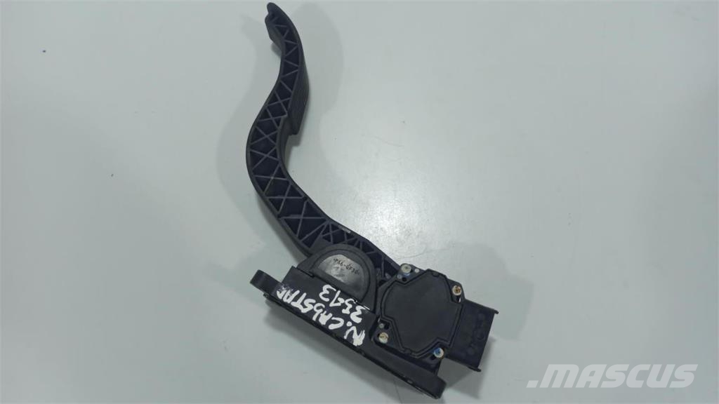 Nissan Terrano Pedal de Acelerador Terrano;Cabstar Motorer