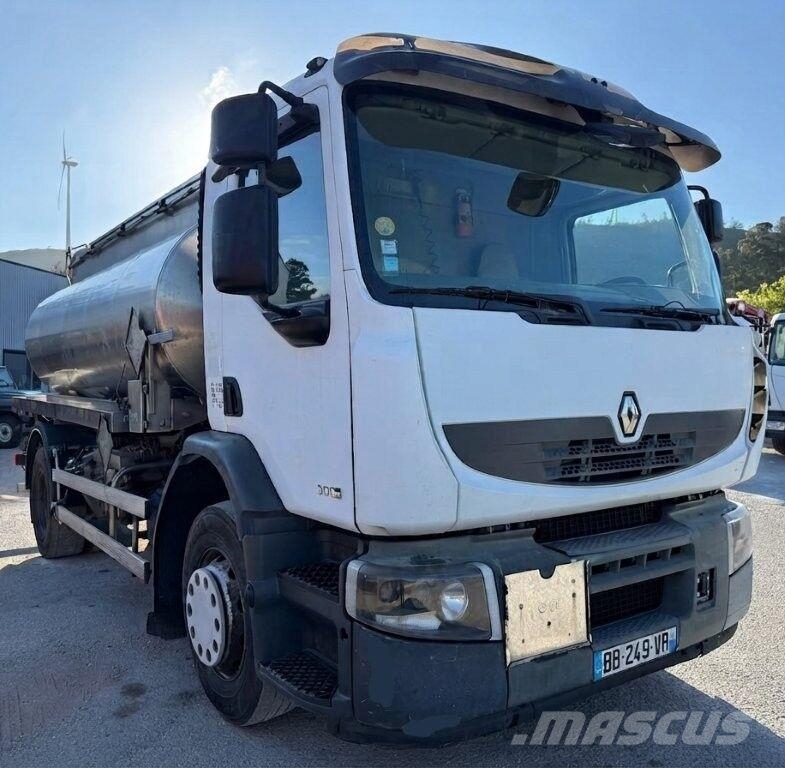 Renault Camião Cisterna Autonomo - 12 500lts com motobomba Camiones cisternas
