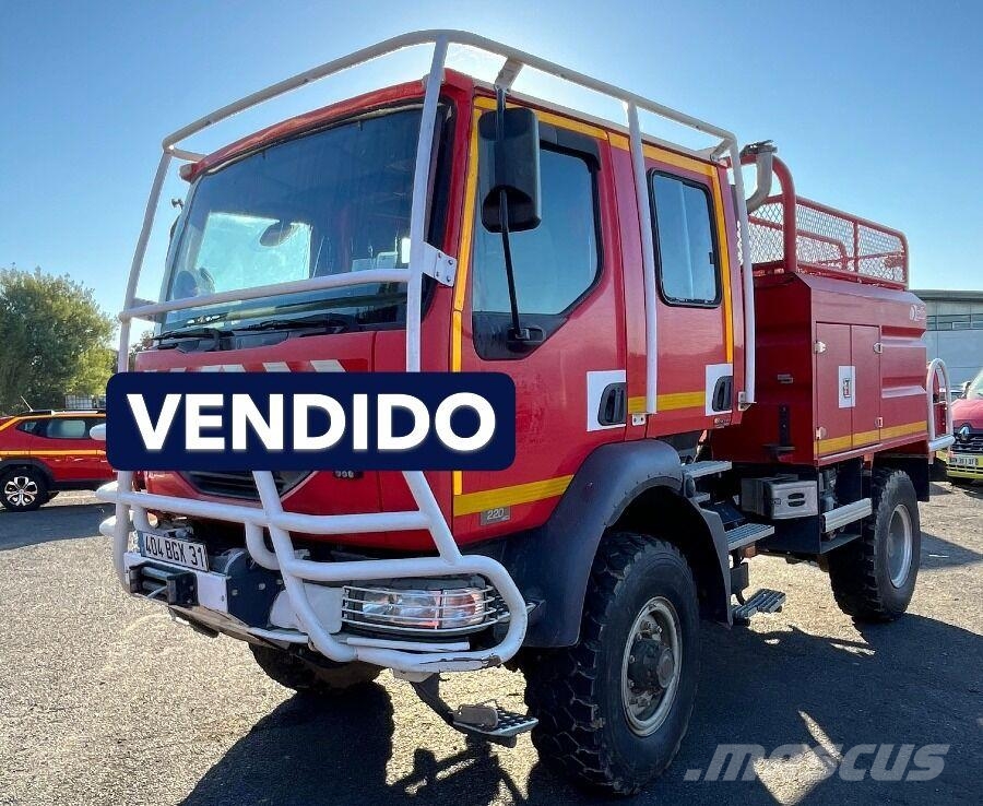Renault VFCI / Kerax 4x4 Tanque 3500lts Bomba Rosenboer Eq شاحنات مسطحة/مفصلية الجوانب
