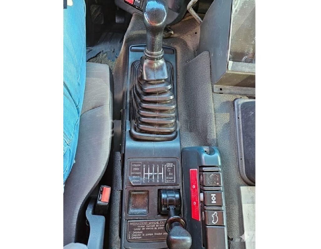 Renault VFCI / Kerax Veiculo Florestal de Combate a Incend 消防車