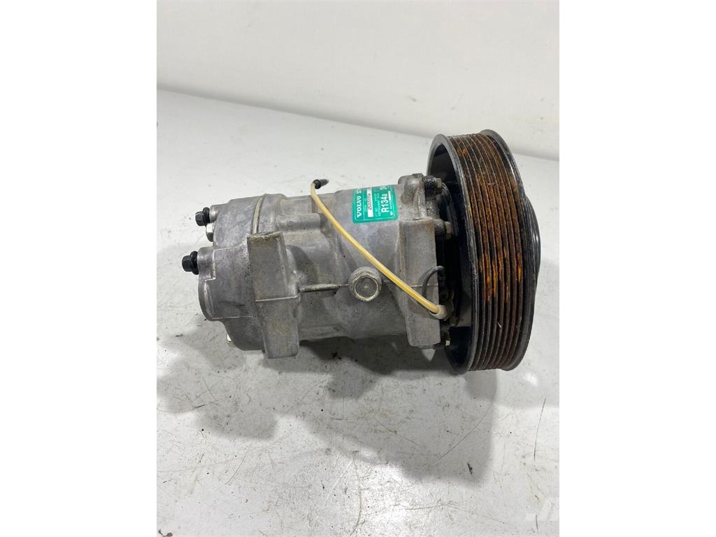  Sanden FH13 / DXI11 Compressor de Ar Condicionado  캐빈 및 인테리어