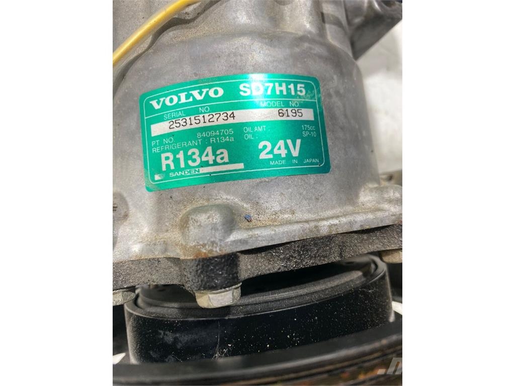  Sanden FH13 / DXI11 Compressor de Ar Condicionado  캐빈 및 인테리어