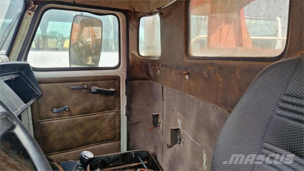 Scania Super Torpedo LB 110 - 1974 Raamid