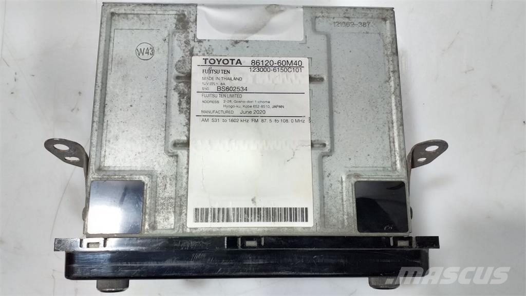 Toyota  كابينة والداخلية
