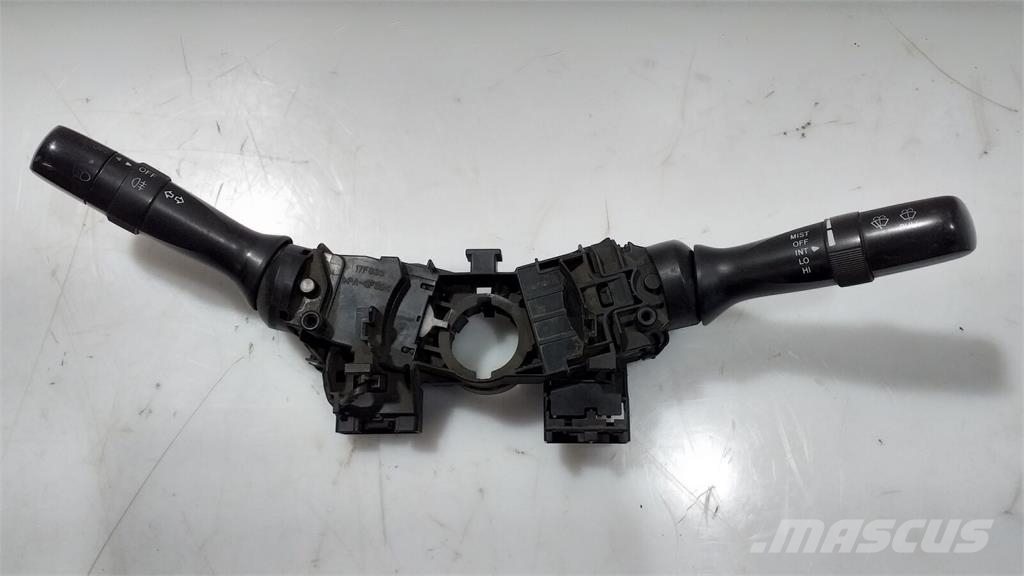 Toyota Hilux III / 2KD - FTV Conjunto Suporte com Interru Componentes electrónicos