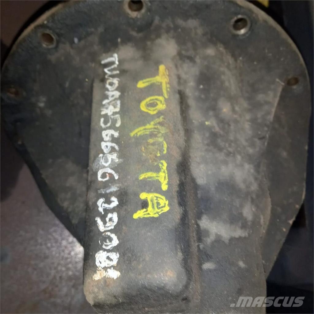Toyota HZB50L Diferencial R . 6 علب تروس