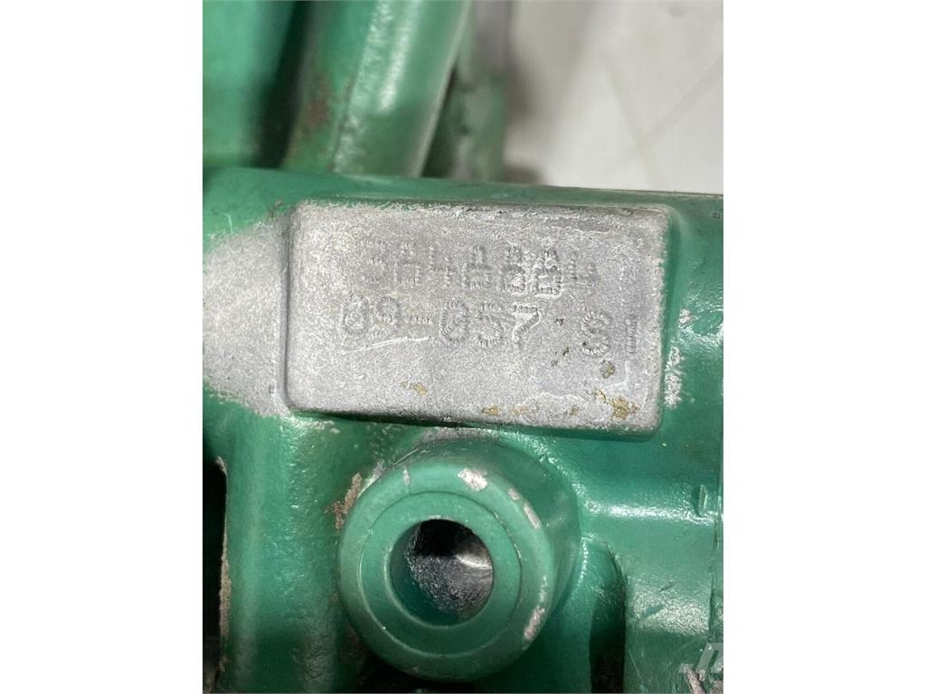 Volvo D13 Suporte dos Filtros de Combustível D13;D16 운송 장비 - 기타