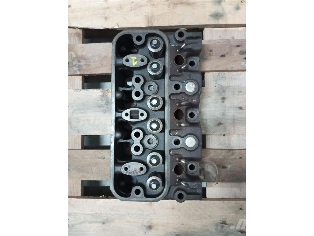 Volvo D7 Cabeça do Motor com Válvulas TD71 Mootorid