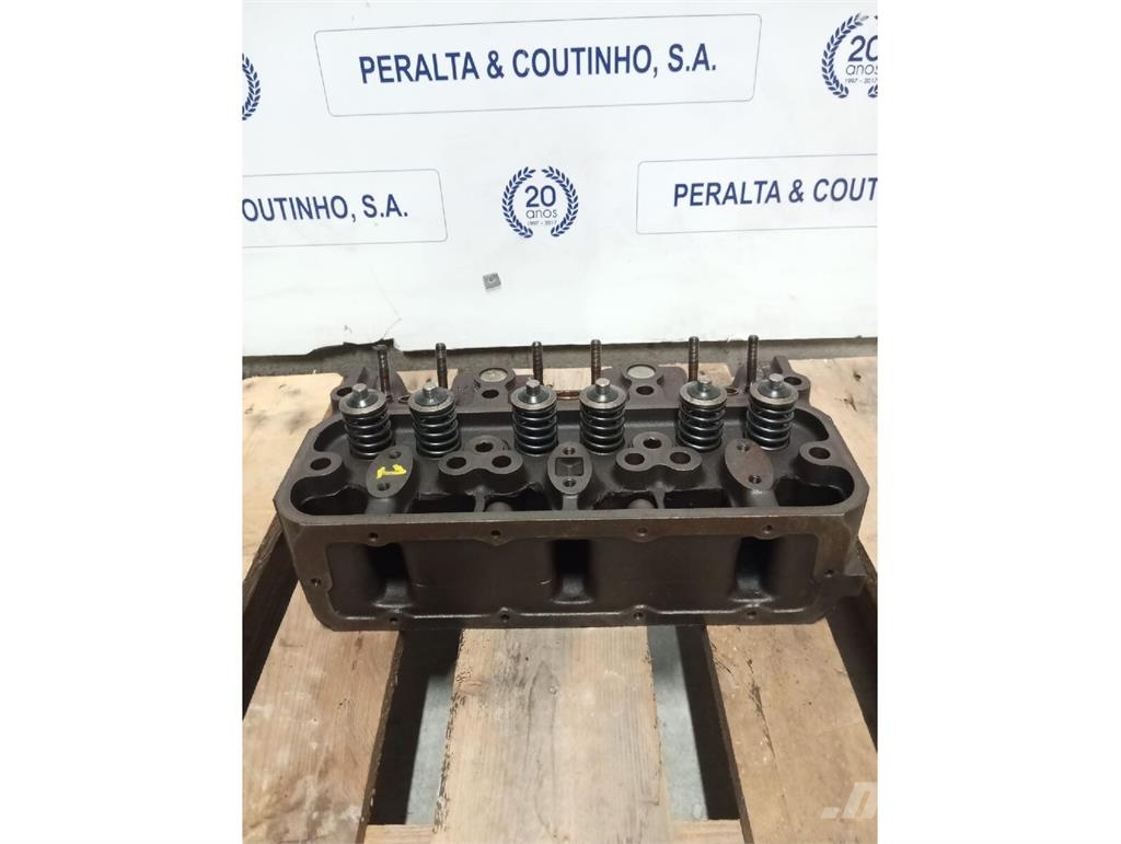 Volvo D7 Cabeça do Motor com Válvulas TD71 Mootorid