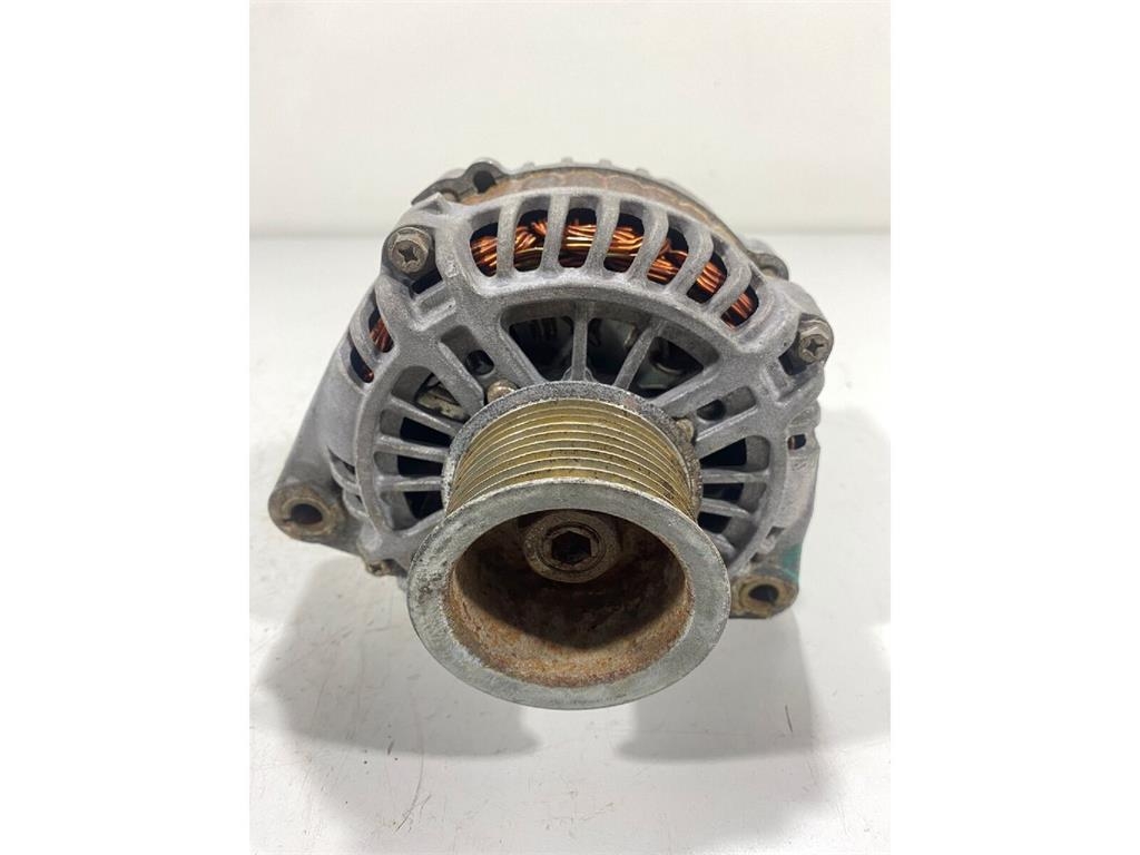 Volvo D7E Alternador Elektroonikaseadmed