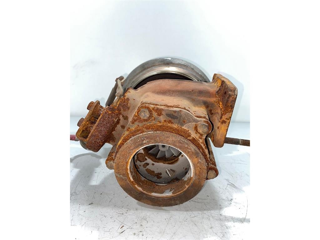 Volvo DXI11 Turbocompressor HX52W D11A 发动机