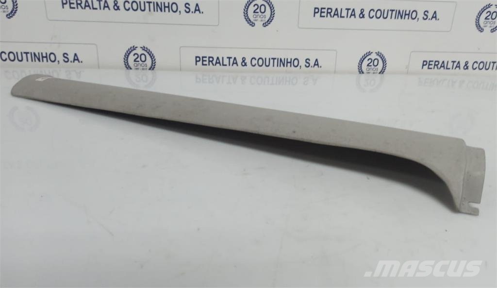 Volvo F10 Painel Defletor da Cabine Cabinas