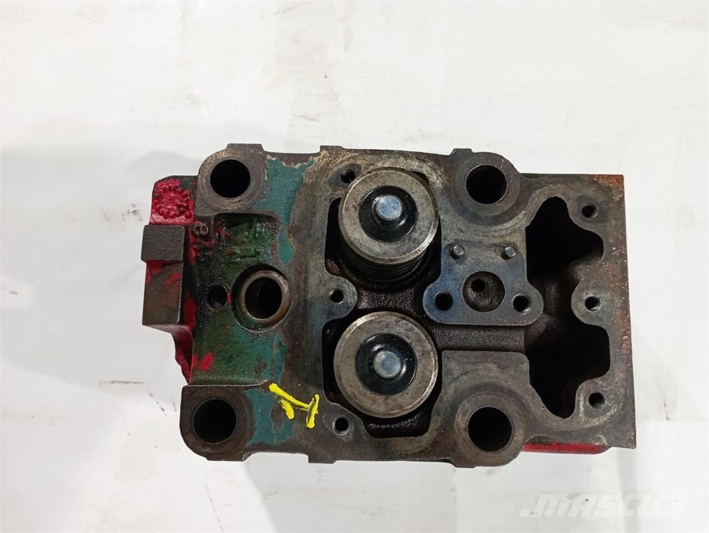 Volvo F10 / TD101,TD102,TD103 Cabeça do Motor com Válvul Motorer