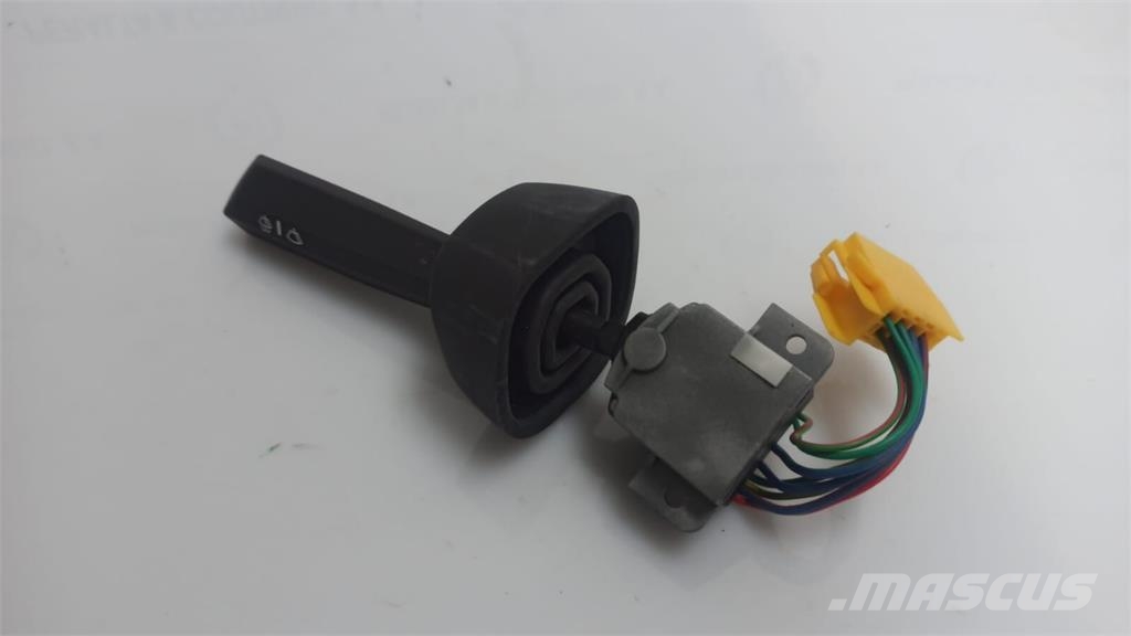 Volvo FH12 Interruptor do Limpa Pára - brisas Elektroonikaseadmed